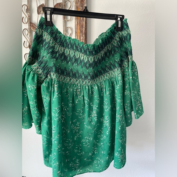 Blouse - Picture 2 of 3